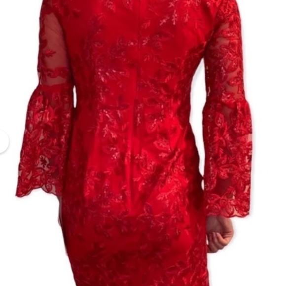 Emma Street Red Embroidered, Sequined, Bell sleeved, V-neck Midi dress, S, NWOT - Picture 9 of 16